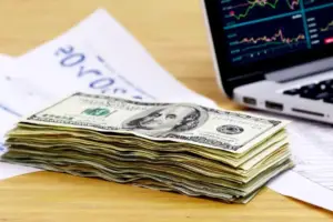 Michael Burry launches $39 newsletter after shutting hedge fund - Professional coverage